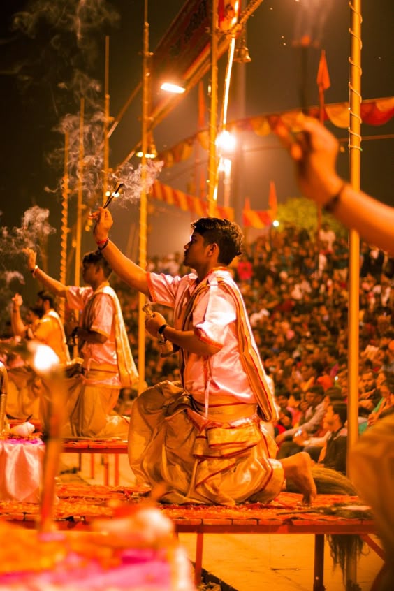 Arrival in Varanasi & Ganga Aarti